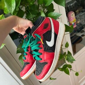 Jordan Kids Sneakers Red Black White and green laces, Nike, Jordan, high top